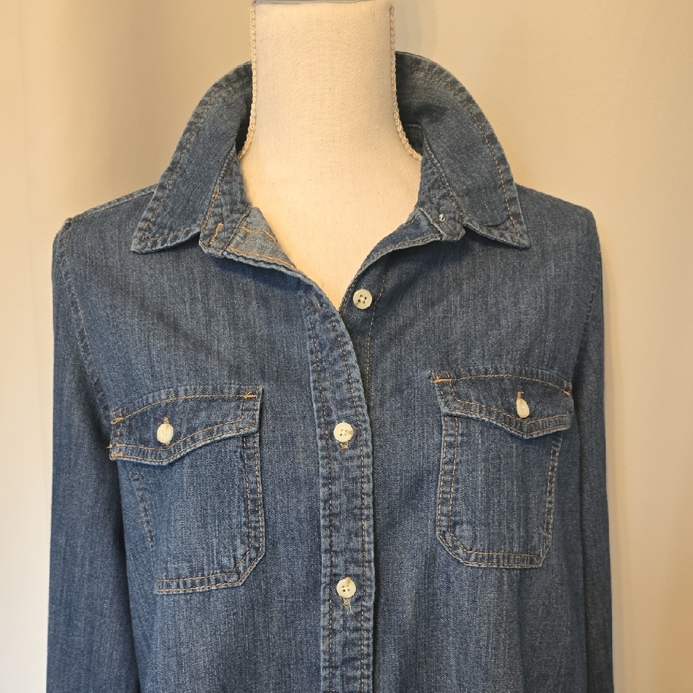Universal Thread Blue Denim Top